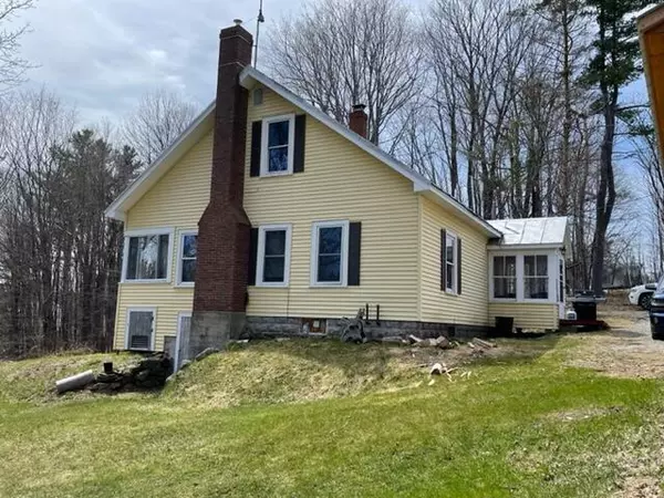 20 S Stockford AVE, Wilton, ME 04294