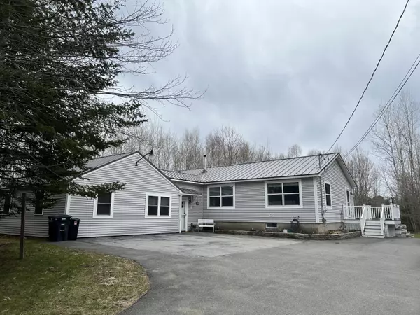 168 Baker RD, Winterport, ME 04496