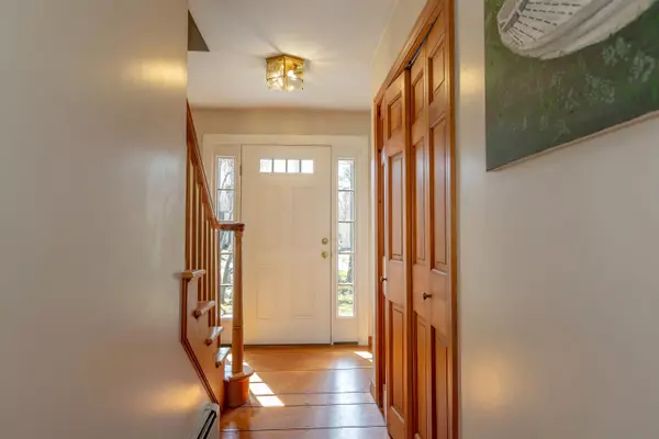 Brunswick, ME 04011,5 Beech DR