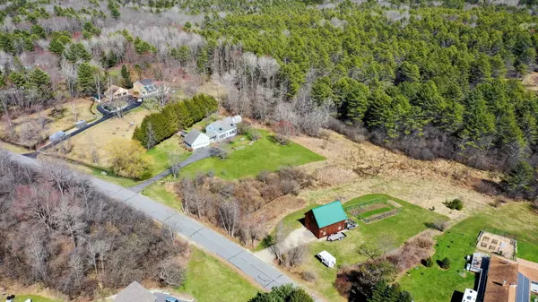 Freeport, ME 04032,4 Harvey Brook DR