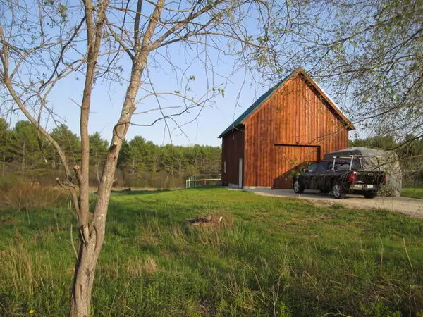 Freeport, ME 04032,4 Harvey Brook DR