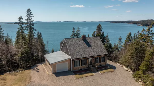 41 S Ocean RD, Machiasport, ME 04655