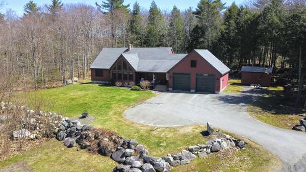 41 Bay View DR, Belgrade, ME 04917