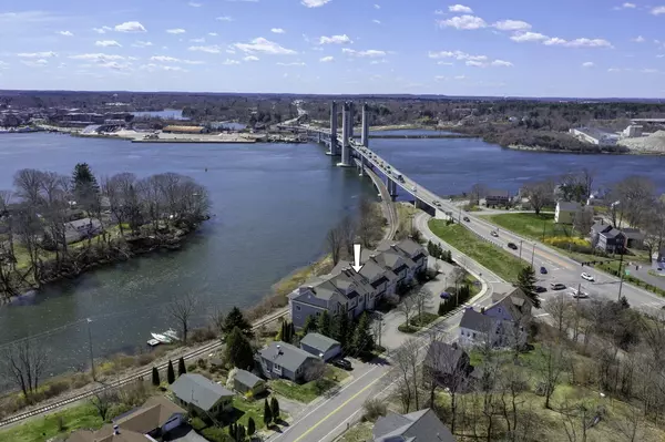 19 Bridge ST #6, Kittery, ME 03904