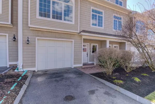 Kittery, ME 03904,19 Bridge ST #6