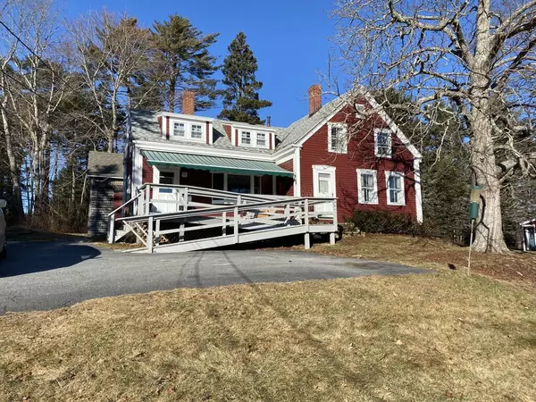 19 Williams ST, Boothbay Harbor, ME 04538