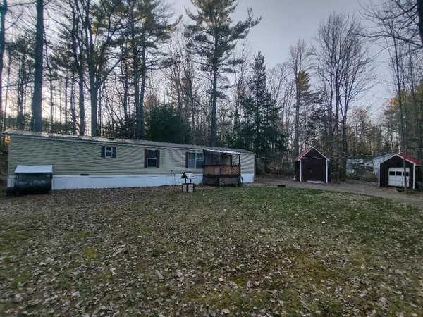 10 Porter Park LN, Litchfield, ME 04350