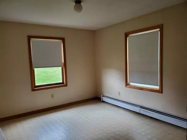 Oakland, ME 04963,407 Fairfield ST