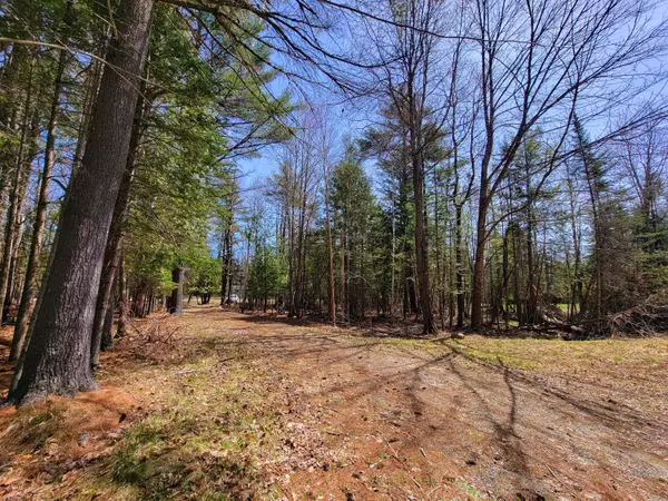 Hermon, ME 04401,610 York RD