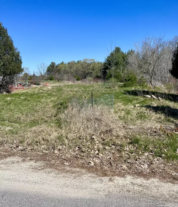 Richmond, ME 04357,51 Kimball ST