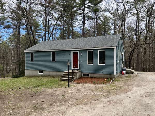 4 Overlook CIR, Limerick, ME 04048