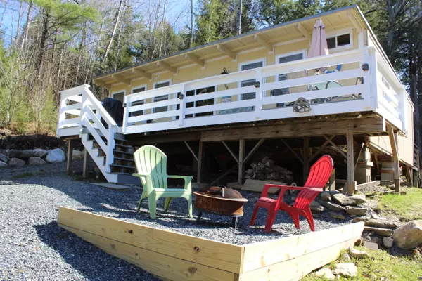 Vassalboro, ME 04989,98 Mcquarrie RD