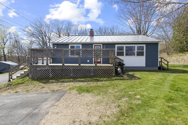 Topsham, ME 04086,1 North ST