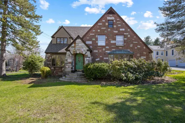 110 Mayflower Hill DR, Waterville, ME 04901