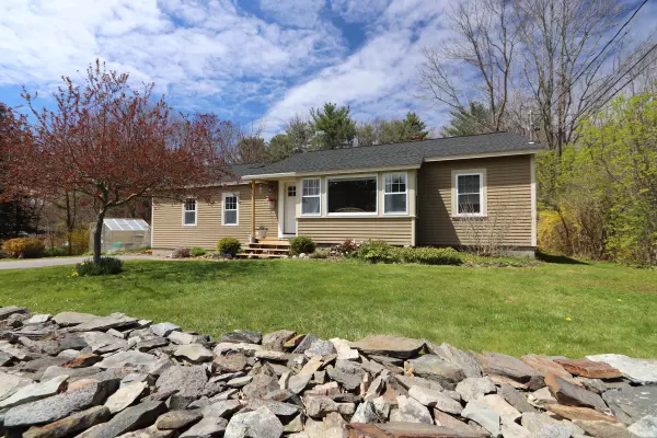 59 Brave Boat Harbor RD, Kittery, ME 03905
