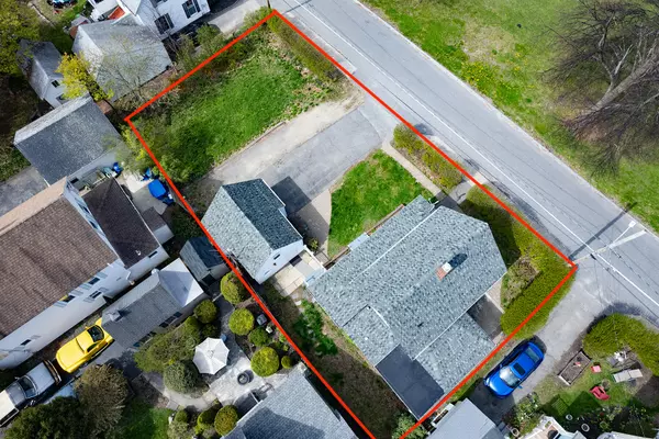 Kittery, ME 03904,7 Hunter AVE