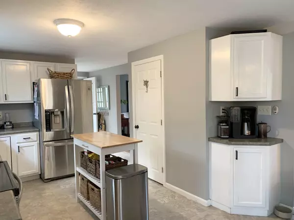 Lisbon, ME 04250,26 Beech ST