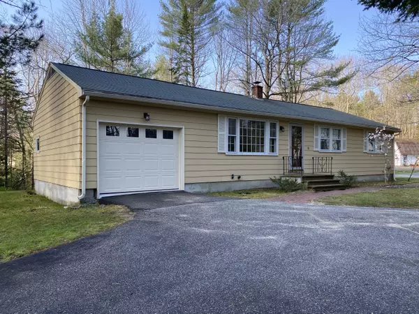 18 Sequoia DR, Freeport, ME 04032
