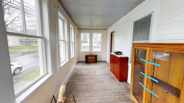 Monmouth, ME 04259,802 Main ST