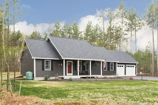 67 Christopher ST, Fryeburg, ME 04037