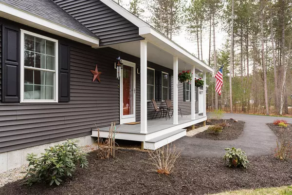 Fryeburg, ME 04037,67 Christopher ST