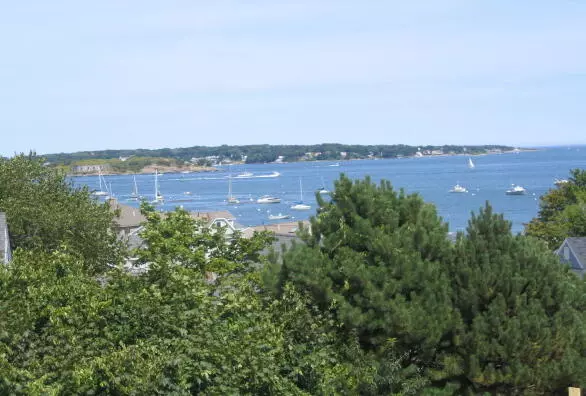 South Portland, ME 04106,7 Fisherman LN