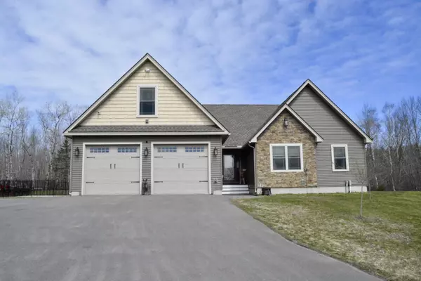 36 Alard DR, Hermon, ME 04401