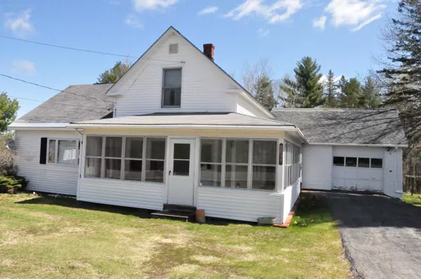 4937 Bennoch RD, Lagrange, ME 04453