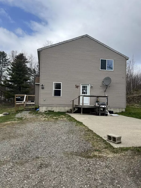 700 N Searsport RD #1, 2 & 3, Frankfort, ME 04438