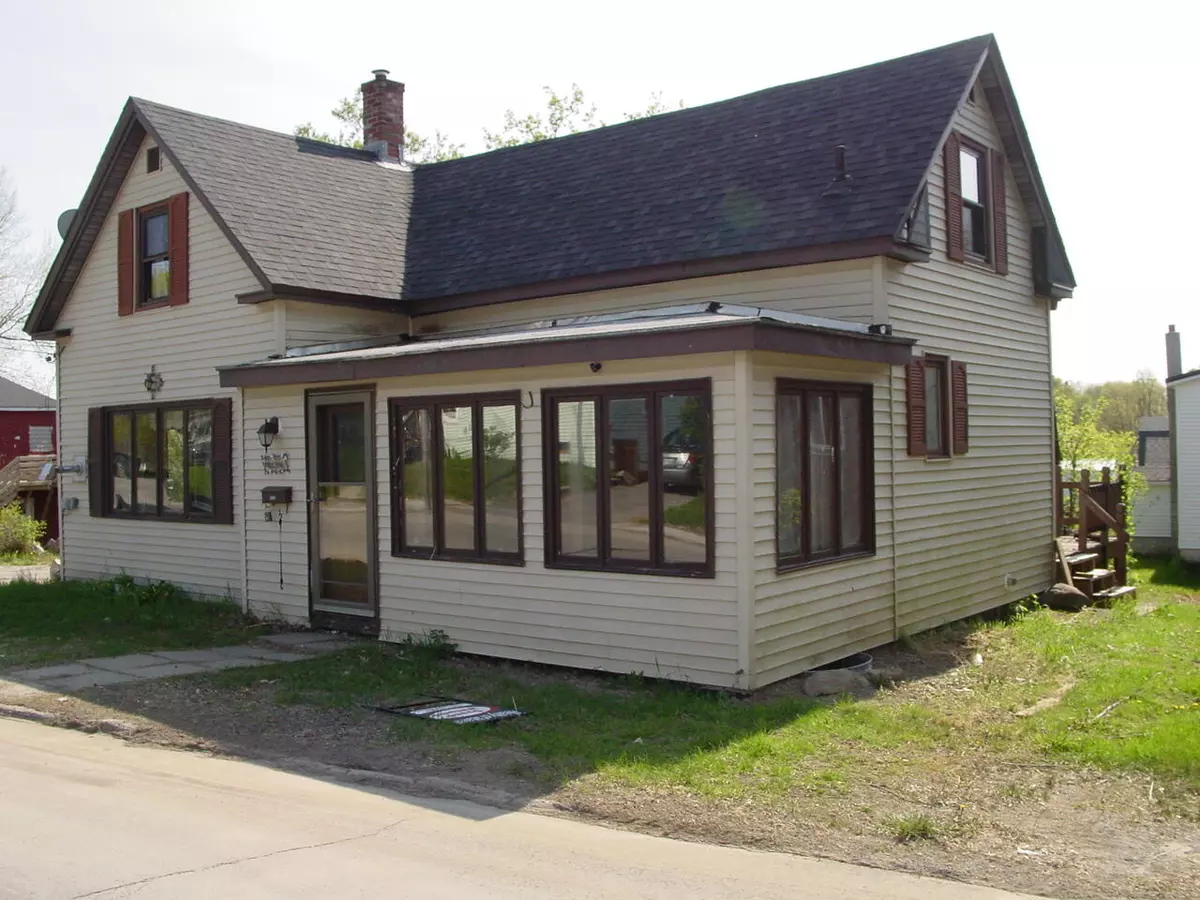 Old Town, ME 04468,113 Front ST