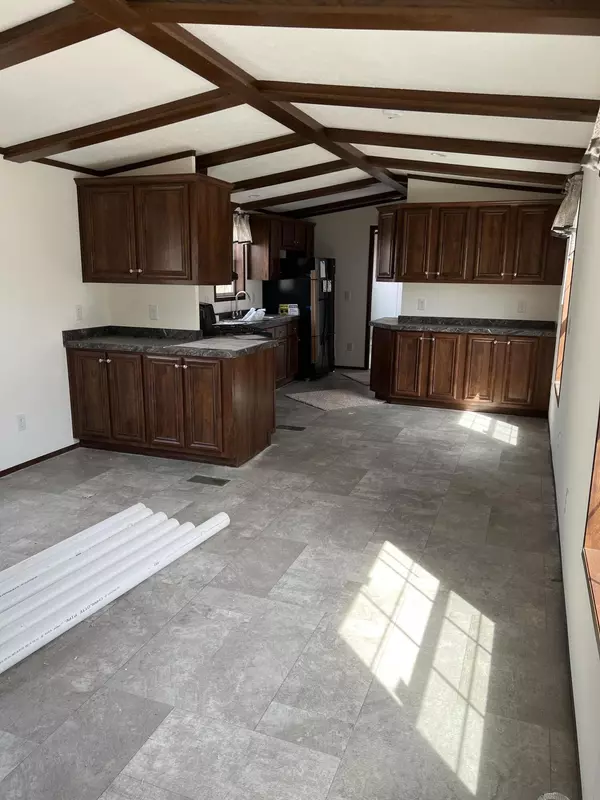 Waterville, ME 04901,3 Abbey LN