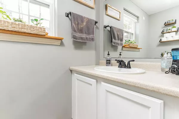 Lisbon, ME 04250,10 Hemlock ST