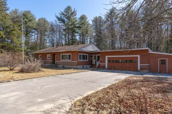 Brunswick, ME 04011,86 Middle Bay RD