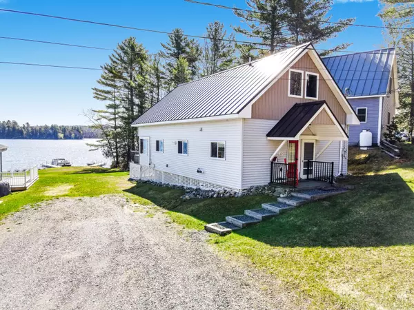 Oakland, ME 04963,22 West Lake MDWS #4