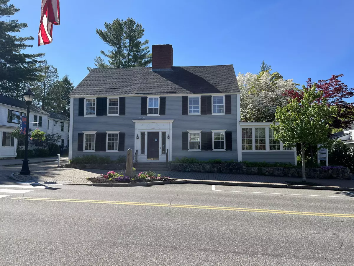 Kennebunk, ME 04043,85 Main ST