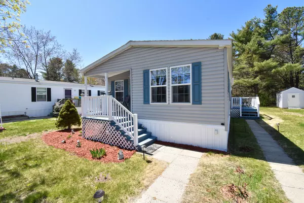 Lisbon, ME 04250,8 Woodside DR