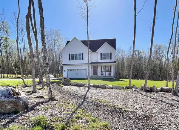 Hermon, ME 04401,435 Chestnut LN