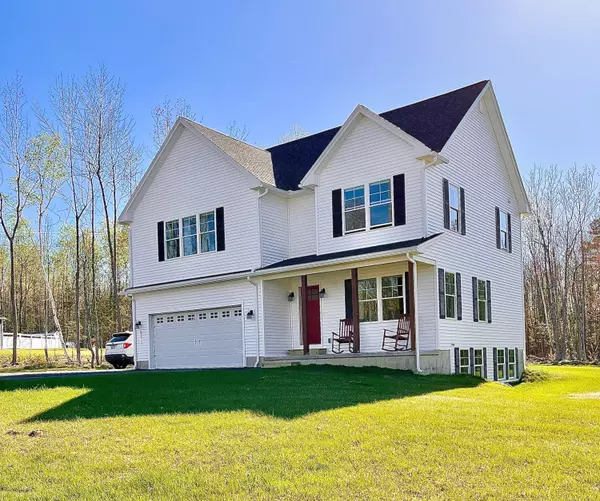 Hermon, ME 04401,435 Chestnut LN