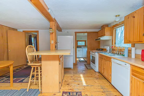 Phillips, ME 04966,112 Weld RD