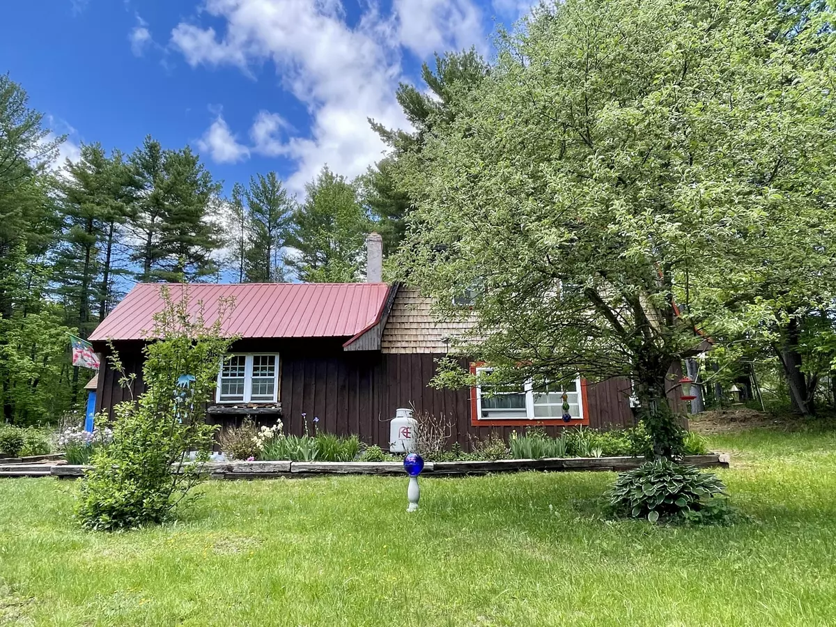 Sebec, ME 04481,413 Milo RD