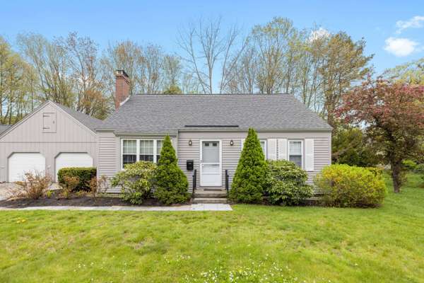 1 Wood Pond LN #1, Kennebunk, ME 04043