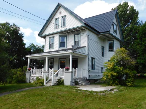 22 Cottage ST, Greenville, ME 04441