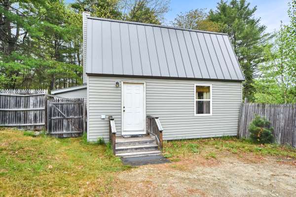 100 South Howe RD, Whitefield, ME 04353