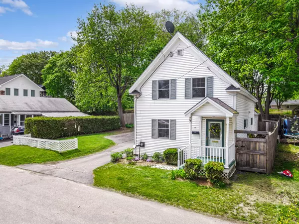 Gardiner, ME 04345,16 Clinton ST