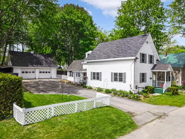 Gardiner, ME 04345,16 Clinton ST