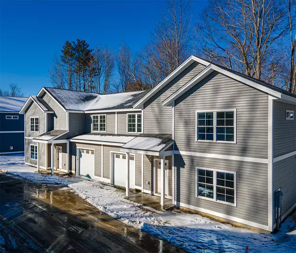 27 Fawn Woods WAY #27, Westbrook, ME 04092