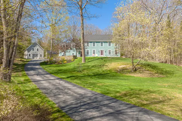 North Yarmouth, ME 04097,550 Ledge RD