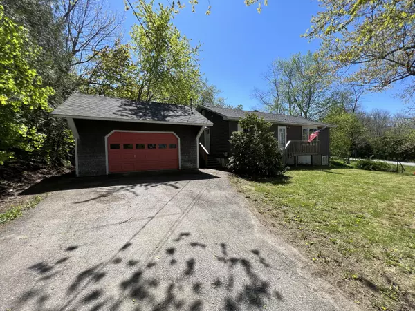 Verona Island, ME 04416,7 Maple ST