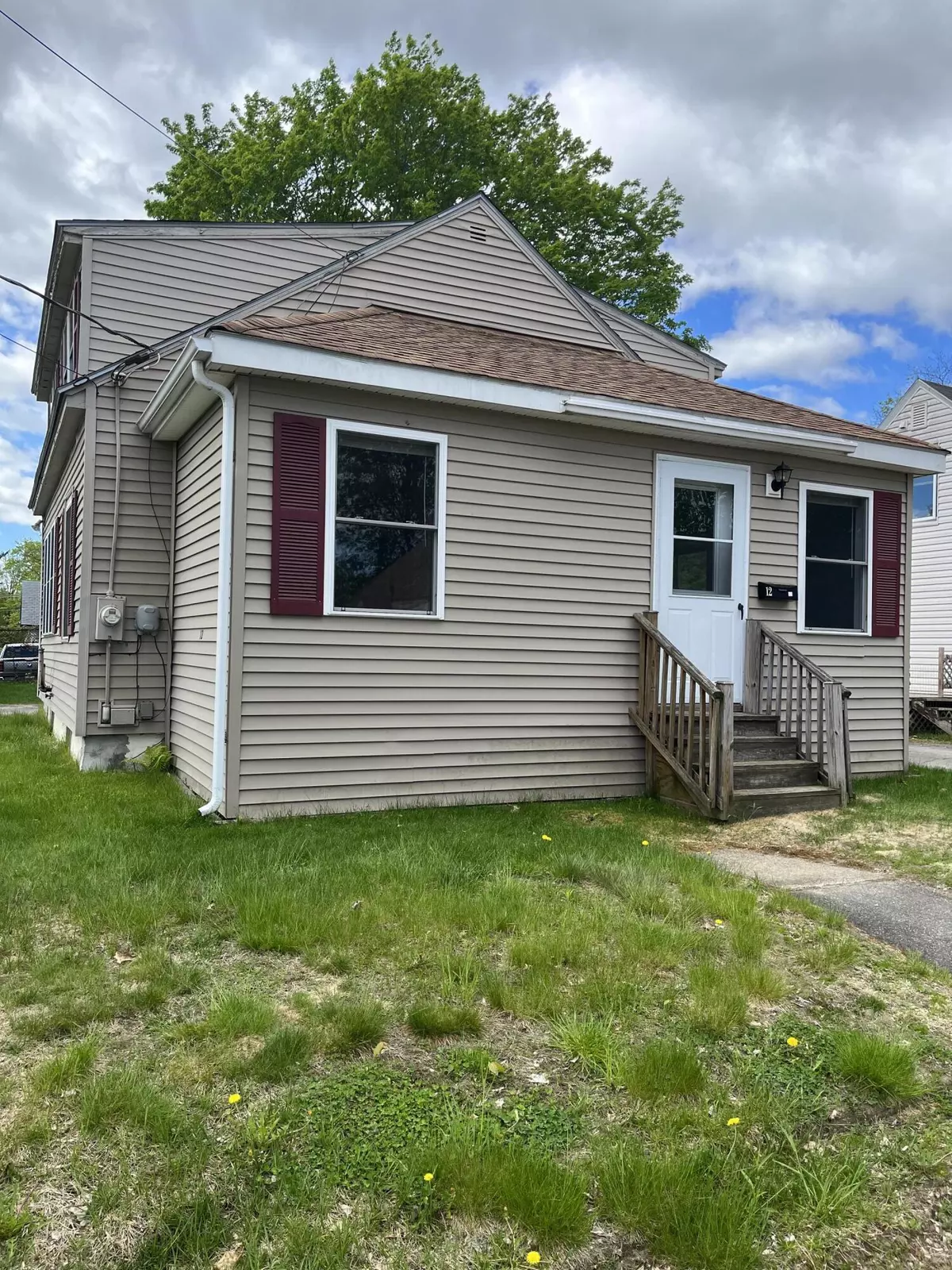 Waterville, ME 04901,12 Pare ST