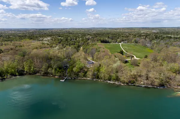 Freeport, ME 04032,37 Goose Cove LN